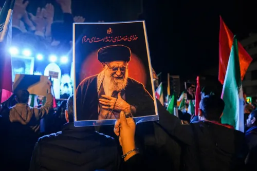 اعلام برنامه های دانشگاهیان برای مراسم وداع و تشییع رهبر شهید انقلاب